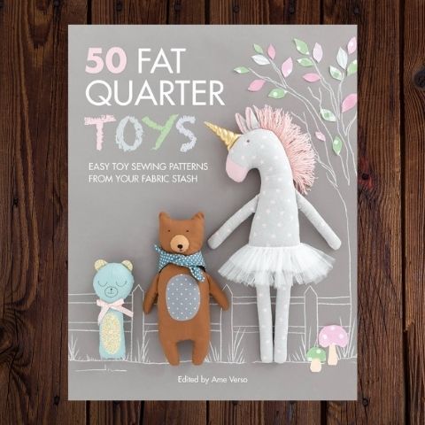 50 Fat Quarter Toys  by Anne Verso